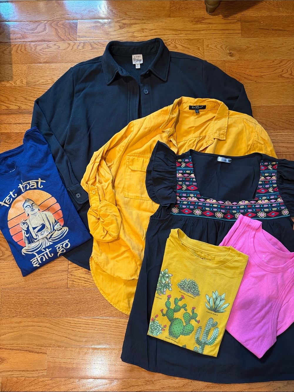 Women’s Medium Bundle- 6 pieces